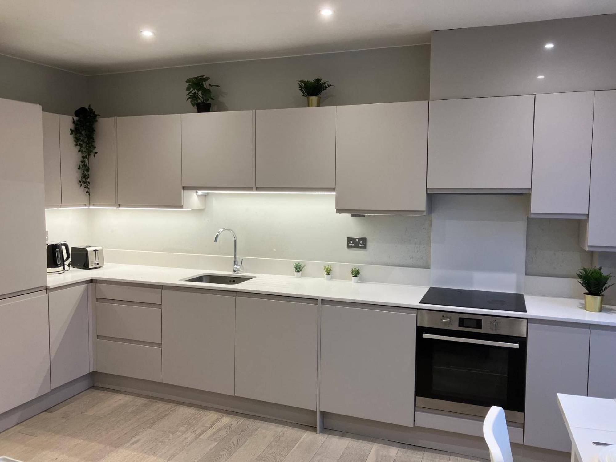 Brilliant 2 Bed Apartment - Spacious, Central & Well-Connected London Exteriör bild