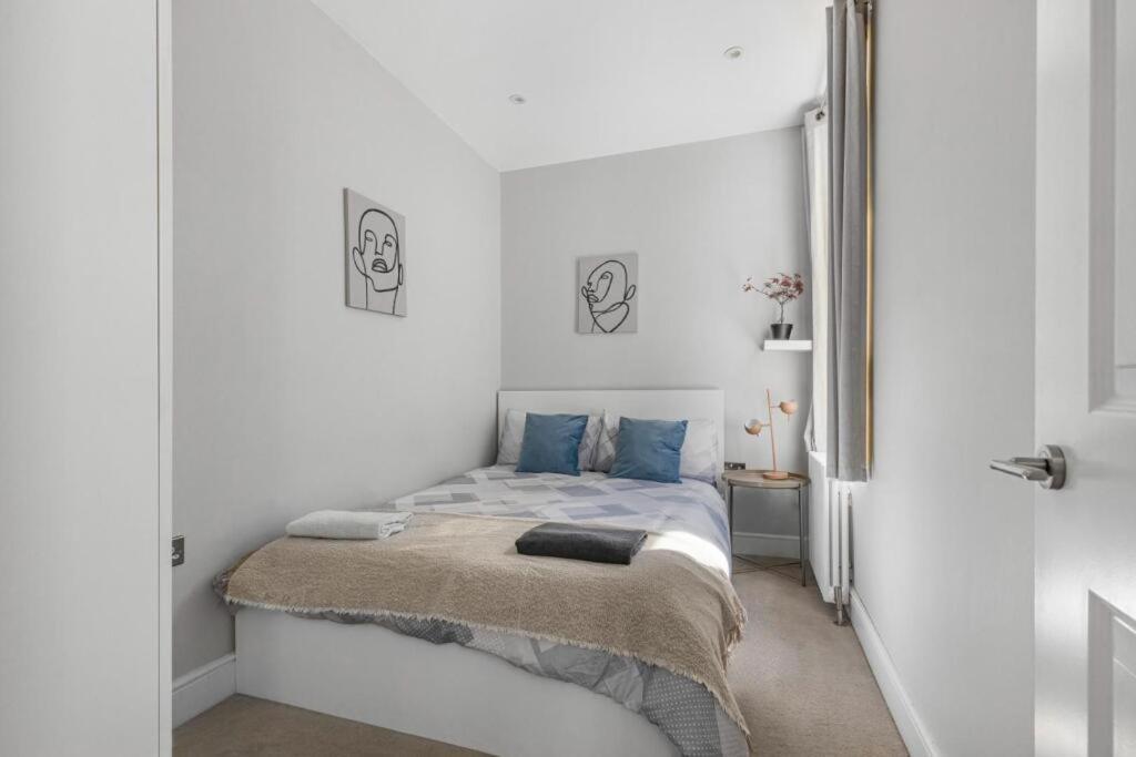 Brilliant 2 Bed Apartment - Spacious, Central & Well-Connected London Exteriör bild